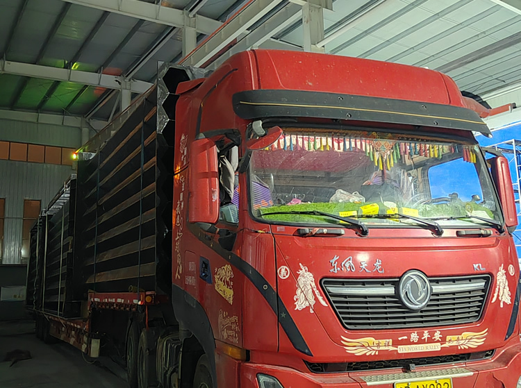 5.3萬(wàn)噸年黃磷技術(shù)升級(jí)改造濕電除塵器陽(yáng)極系統(tǒng)發(fā)貨二